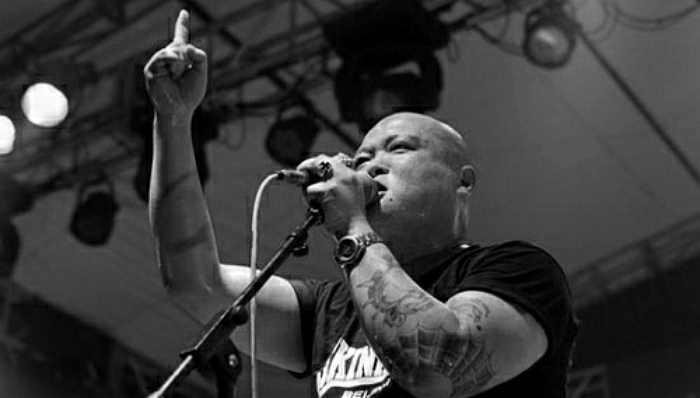 国安球迷歌曲《最后的胜利》演唱者雷骏突然离世