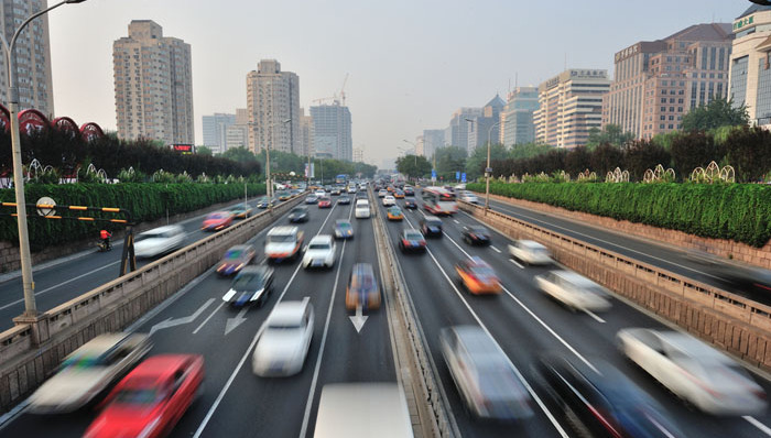 中国每年超20万人死于交通事故