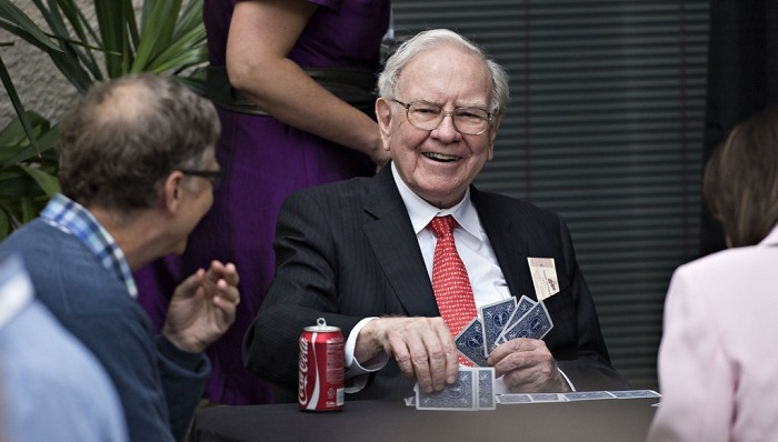 巴菲特,言行不一