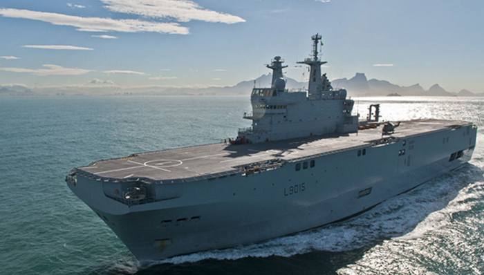 转卖两栖攻击舰