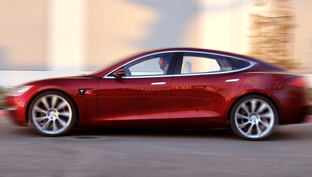 《消费者报告》：特斯拉门把手bug不省心