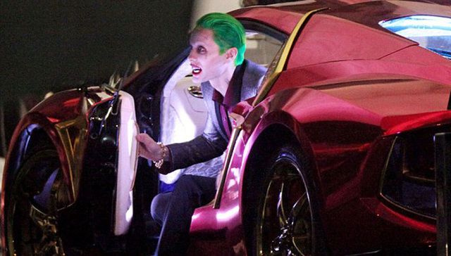 抢先看：杰瑞德·莱托《自杀小队》小丑造型首曝光