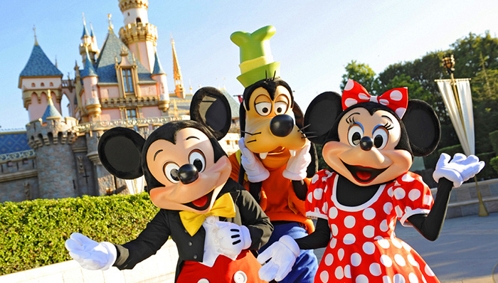 上海迪士尼乐园封顶,迪士尼乐园