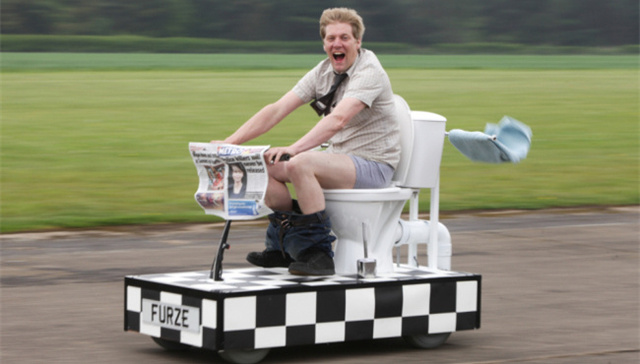 发明家,移动马桶,金刚狼,喷火,Colin,Furze