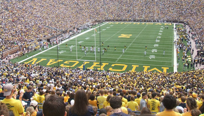 科技,橄榄球,体育产业