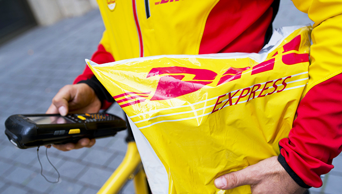 DHL为拜仁慕尼黑旗舰店提供物流服务