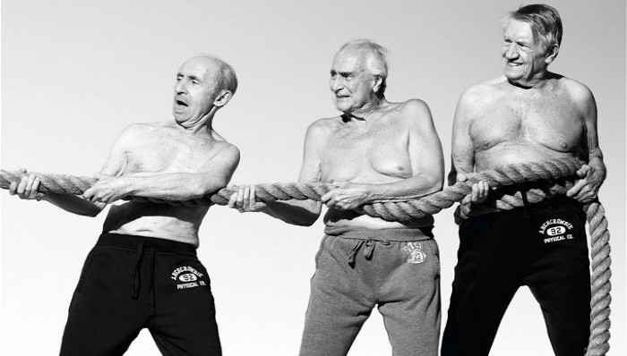 离宣布去Logo还不到一年，Abercrombie,&,Fitch如今又改变了主意，因为它忽然又发现