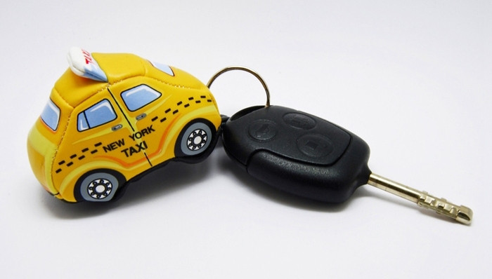 车钥匙没电怎么办？