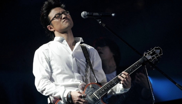 汪峰到底有没有占据乐坛半壁江山？答案是并没有