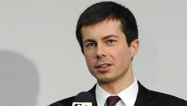 出柜，美国市长