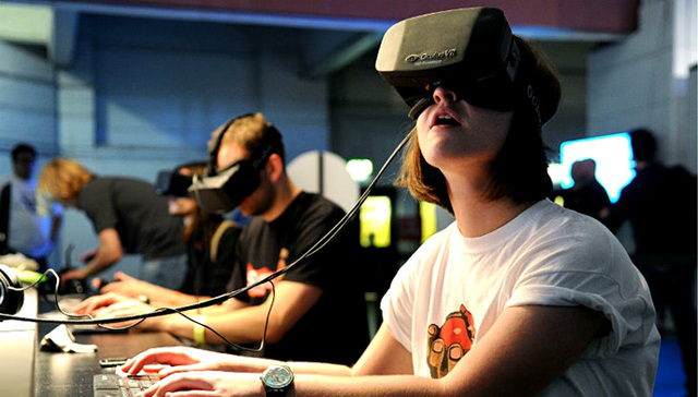 Oculus,Facebook,约炮,游戏,社交