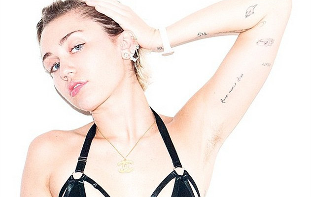 “麦粒”豪放PO照：腋毛方才显我美