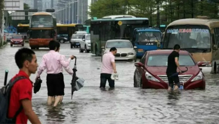 深圳,暴雨,到深圳去看海,深圳暴雨成灾