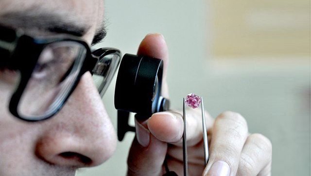 力拓仍看好钻石业前景