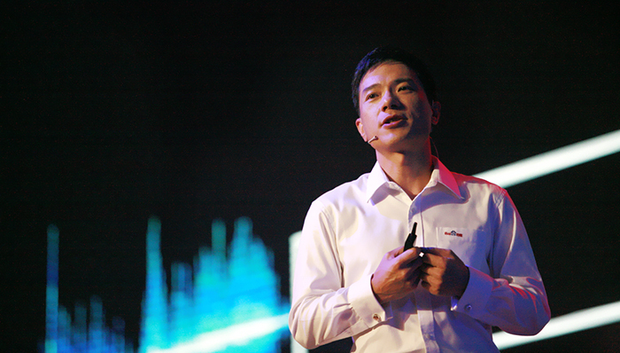 李彦宏200亿元投资百度糯米