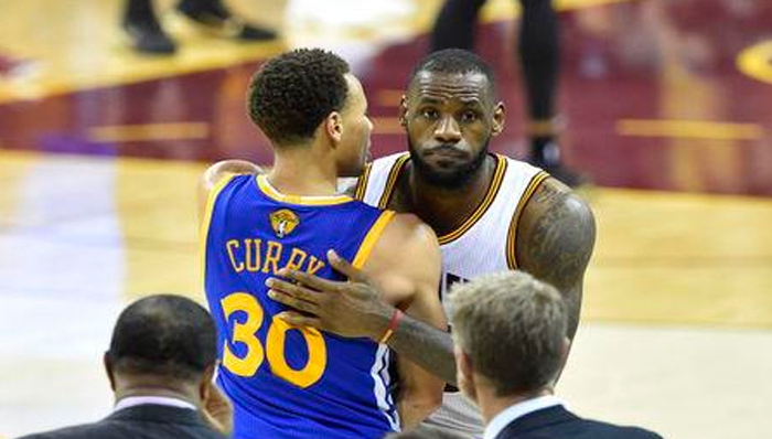 库里超詹姆斯 成为NBA球衣卖得最多的球员