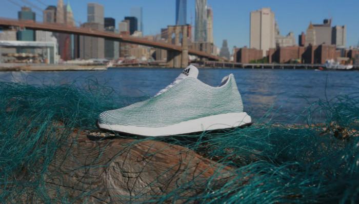 adidas出了一款渔网脚 据说是首款环保概念鞋
