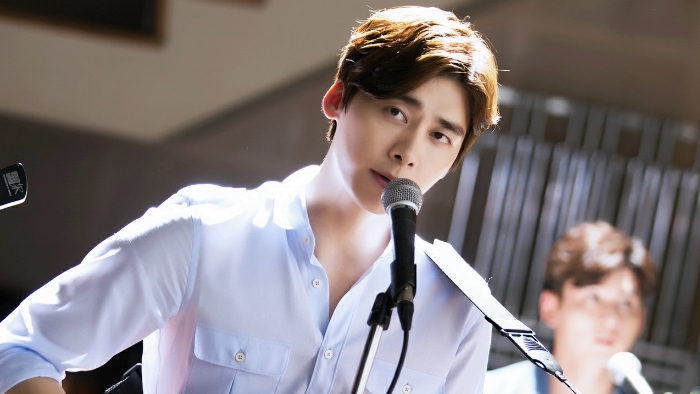 感天动地！TFBoys粉丝关爱保镖 李易峰粉丝豆瓣养号