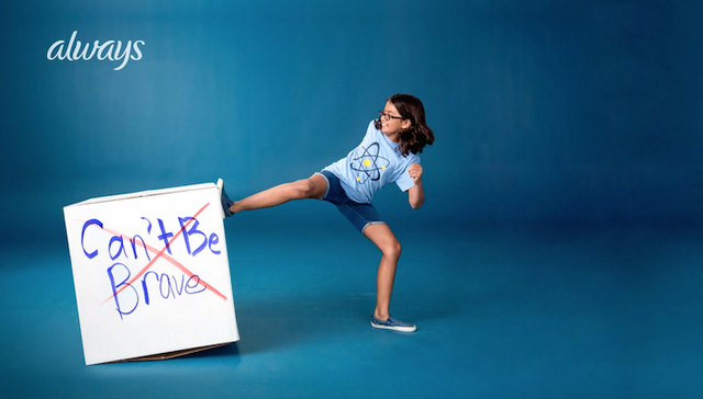 去年那个红遍全球的卫生巾广告 又新拍了第二集