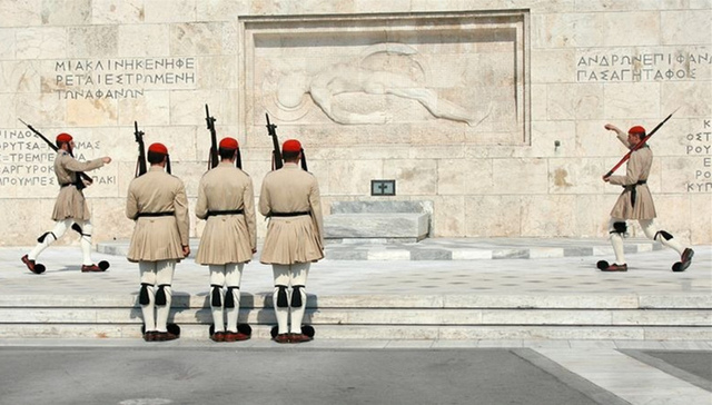 战争,,士兵,,战士,,烈士墓,,战士墓,,无名,,纪念碑