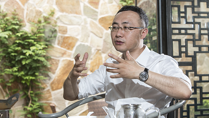 与界面共进午餐,光线传媒总裁王长田