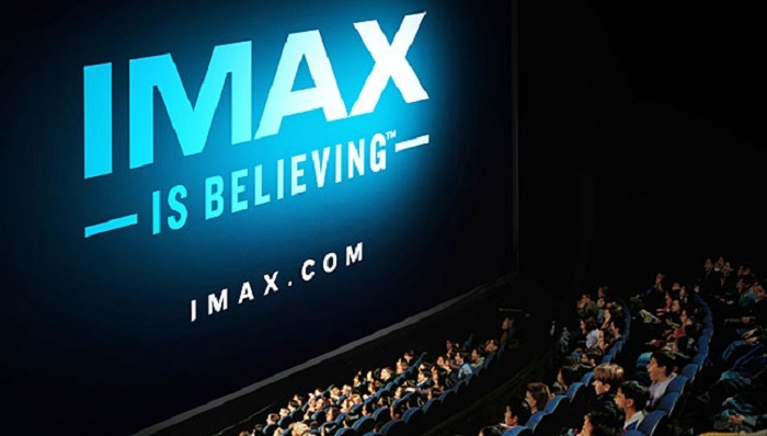 2015年上半年电影市场数据：全国总票房超200亿元， 年底有望破400亿元