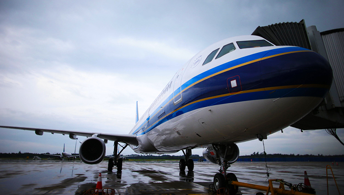 波音空客上半年飞机订单量降四成