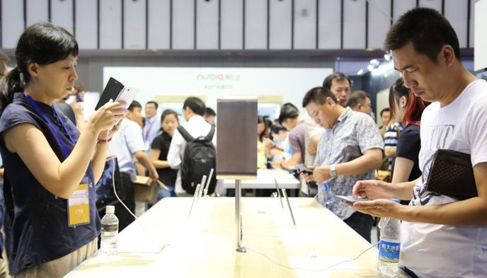 国产手机,nubia,价格战,华为,小米,努比亚,荣耀,魅族