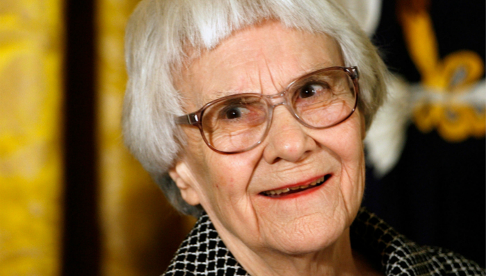 哈珀·李新书《设立守望者》一周内卖出110万本 破出版商销售记录