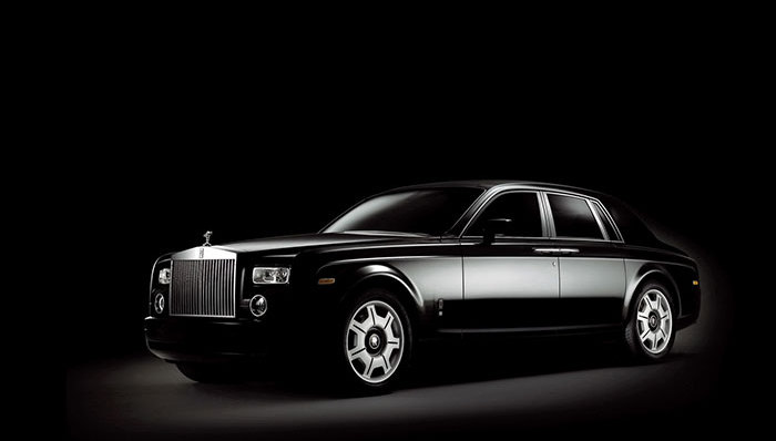 跟大师合影不是多糗的事，开什么车才是精英的金线