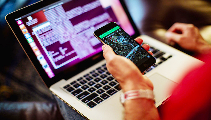 Jeep自由光遭黑客入侵,凯迪拉克凯雷德和英菲尼迪Q50容易被黑客入侵,美国议会提议汽车防入侵保护