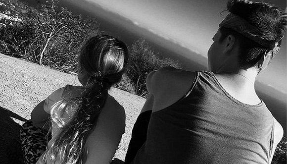 好哥哥布鲁克林带着小七远足 贝克汉姆家天天晒温馨合照