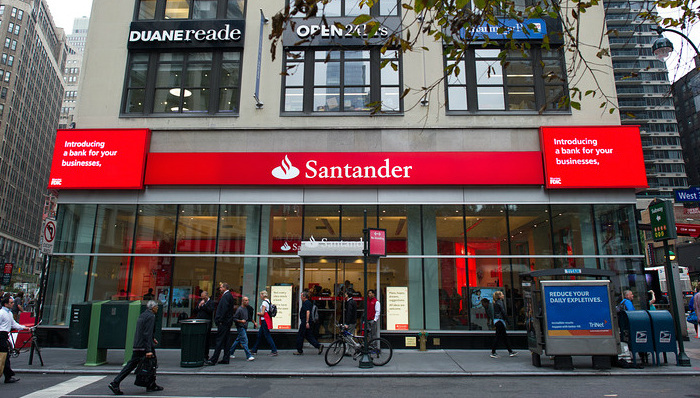 桑坦德银行成为法拉利初次公募承销商