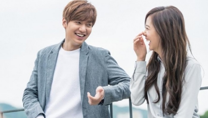 李敏镐搭档YG新人拍摄情侣写真 走起了小清新路线