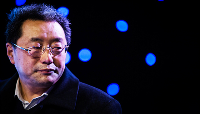 王功权回归地产行业