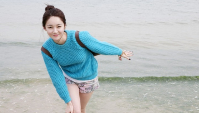 戴上头套方显歌唱实力   姜敏英感谢《蒙面歌王》