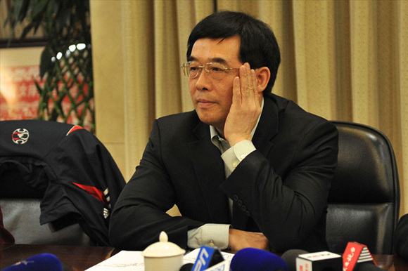 国家体育总局排球运动管理中心主任潘志琛接受调查