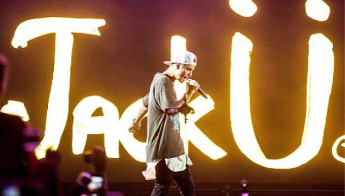 贾斯汀·比伯又躁起来了！夏季音乐节释放内心小狂野