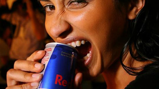 红牛,失明,体重,女子,28罐