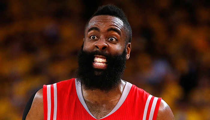 阿迪达斯,耐克,哈登