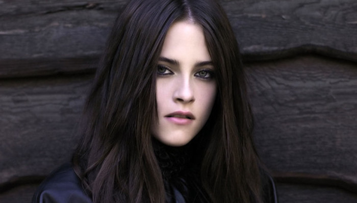 虽然出柜成T   暮光女也不允许你说她“没女人味”