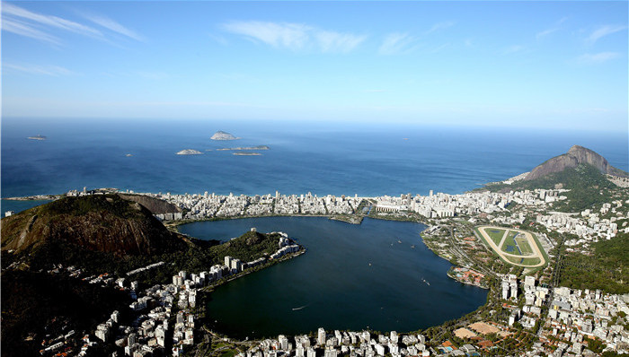 因里约奥运比赛水域污染严重 13名美国赛艇队选手在奥运测试赛后生病