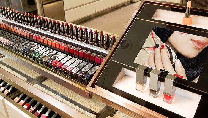 奢侈品,数字化,用户体验,彩妆