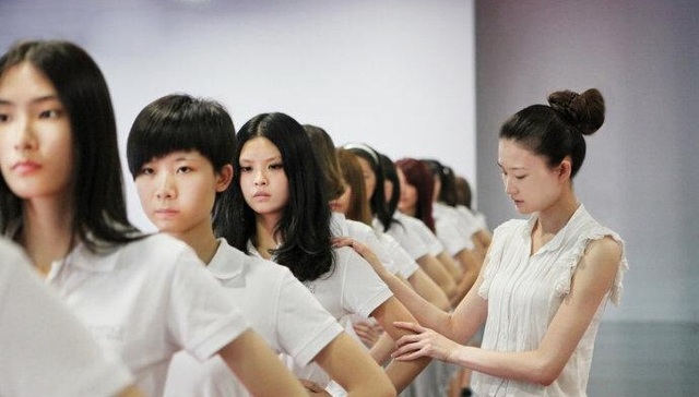 调查：谁给了李斯达机会？艺术院校女生外出“接戏”现状