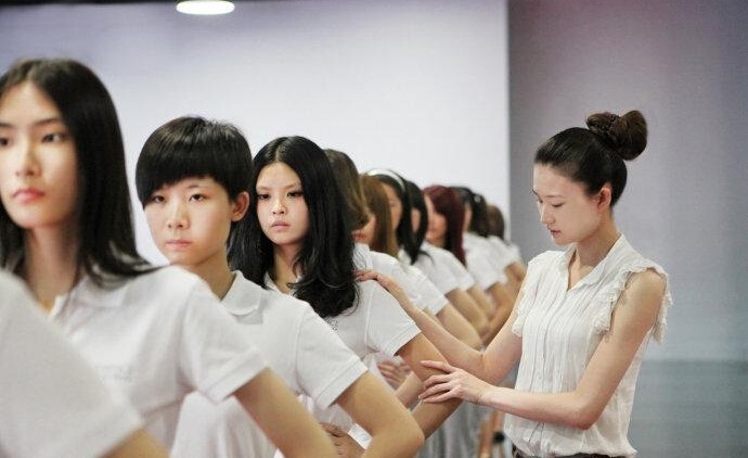 调查：谁给了李斯达机会？艺术院校女生外出“接戏”现状