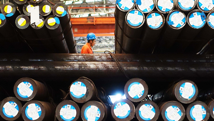 北京等七地再度联合启动污染企业停限产措施，钢材供需双双下行