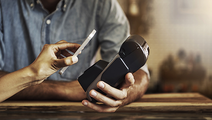 中国智能手机移动支付功能井喷