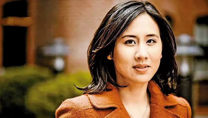 亚马逊最佳图书作者伍绮诗