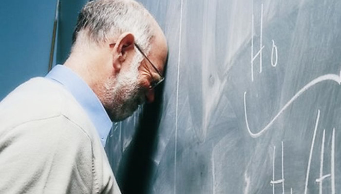 英国,数学,体育老师,短缺