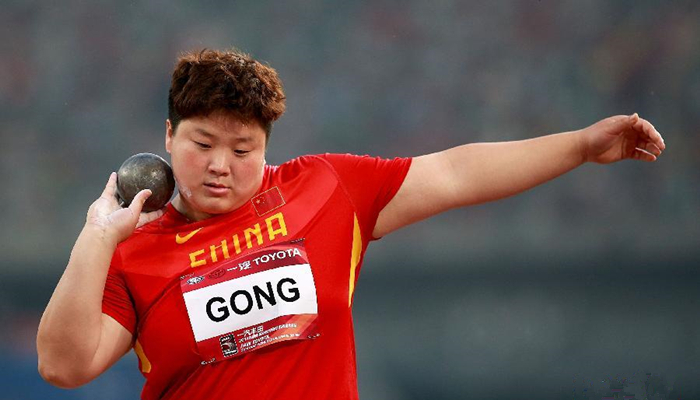 女子铅球巩立姣屈居亚军 中国队夺得世锦赛首枚奖牌